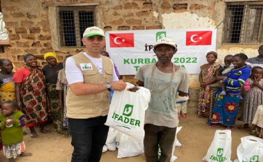 İFADER’den Afrika’ya yardım eli