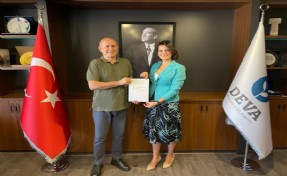Küçükçekmece’de DEVA Partisi Eda Ateş Adıyeke’ye emanet