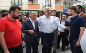 Çekmeköy'de AK Parti'den 'Yüz yüze 100 gün' startı