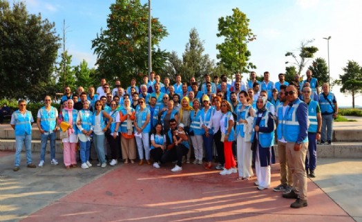 DEVA Üsküdar ve Tuzla’da sahanın tozunu aldı
