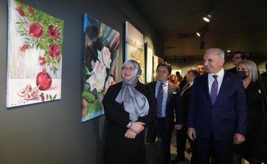 Kader mahkumları ile öğrencilerin sanat eserleri Ümraniye Belediyesi'ndeki sergide buluştu