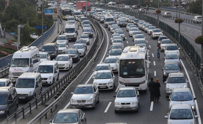 Araç sürücüleri dikkat! Yeni sigorta bedelleri...