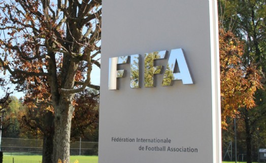 FIFA'dan 6 Türk kulübüne şok ceza!