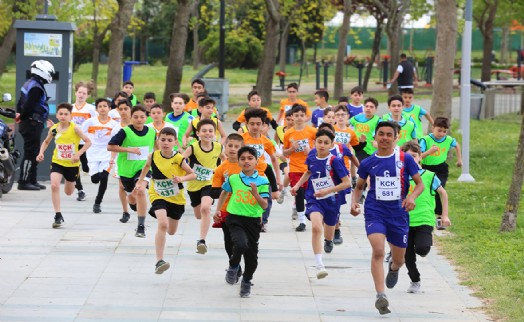 Küçükçekmece’de öğrenciler bu kez 23 Nisan için koştu