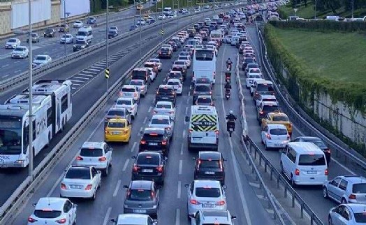 Trafik sigortasına 'asgari ücret' düzenlemesi!